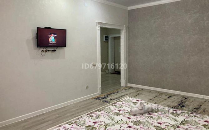 1-комнатная квартира, 78 м², 5/7 этаж посуточно, мкр Нурсая, ЖК Сункар 10 Атырау - изображение 5