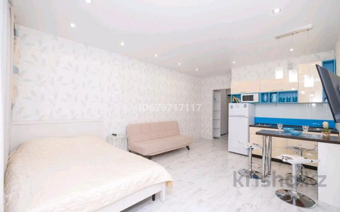 1-комнатная квартира, 36 м², 2/5 этаж посуточно, мкр Новый Город, Бухар Жырау 58 — Абдирова Караганда - изображение 1