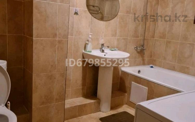 2-комнатная квартира, 80 м², 2/10 этаж посуточно, Абылайхана 25 — Манаса Астана - изображение 4