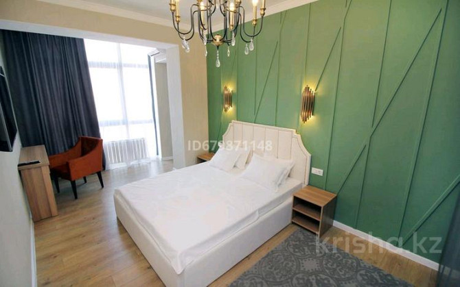 2-комнатная квартира, 70 м², 13/13 этаж посуточно, мкр Тастак-2, Ади Шарипова 145 Алматы - изображение 1