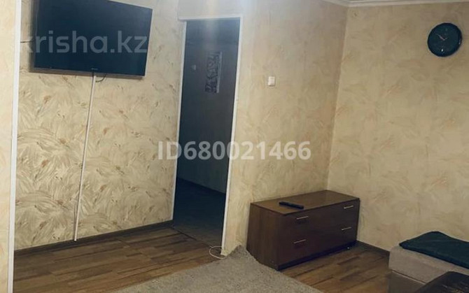 2-комнатная квартира, 46 м², 4/5 этаж посуточно, Назарбаева 5 — Статус Усть-Каменогорск - изображение 3