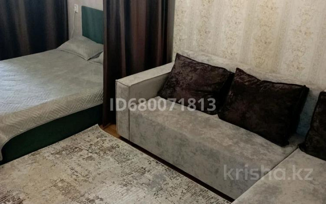 1-комнатная квартира, 33 м², 2/5 этаж посуточно, Михаэлиса 20/1 Усть-Каменогорск - изображение 1