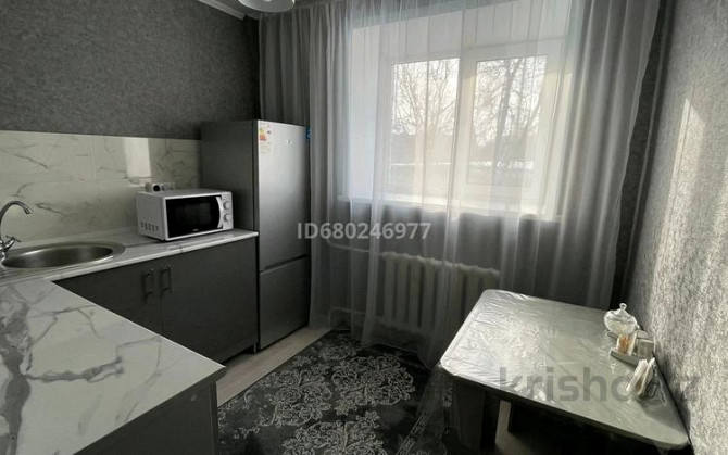 1-комнатная квартира, 31 м², 3/5 этаж посуточно, Протозанова 35 Усть-Каменогорск - изображение 3