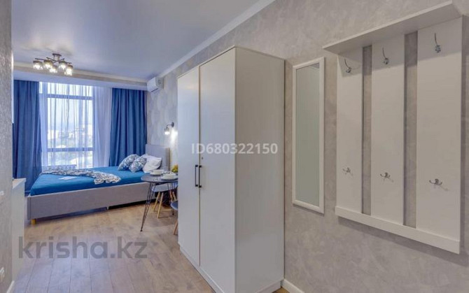 1-комнатная квартира, 25 м², 12/13 этаж посуточно, Ади Шарипова 145 — Курмангазы Almaty - изображение 2