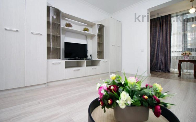 1-комнатная квартира, 40 м², 11/17 этаж посуточно, Толе би 181 — Ауезов Almaty - изображение 8