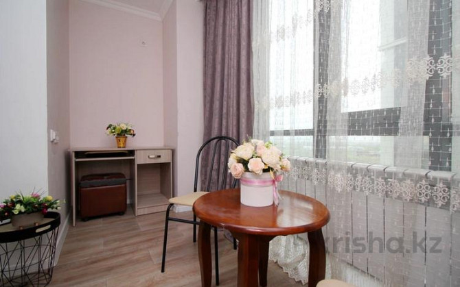 1-комнатная квартира, 40 м², 11/17 этаж посуточно, Толе би 181 — Ауезов Almaty - изображение 7