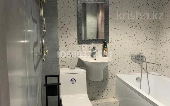 1-комнатная квартира, 36 м² посуточно, мкр Аксай-3 13 — Толеби Момушулы Almaty - изображение 4