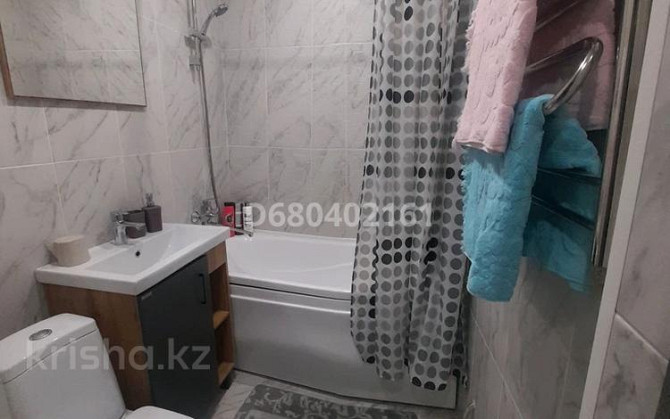 1-комнатная квартира, 42 м², 2/5 этаж посуточно, Крылова 81 — Район Колоса Ust-Kamenogorsk - photo 6