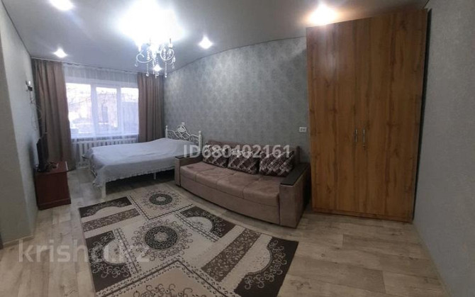 1-комнатная квартира, 42 м², 2/5 этаж посуточно, Крылова 81 — Район Колоса Ust-Kamenogorsk - photo 5