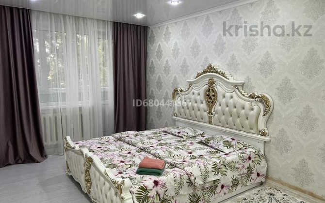 1-комнатная квартира, 35 м², 2/5 этаж посуточно, Гагарина 99/1 Oral - photo 1