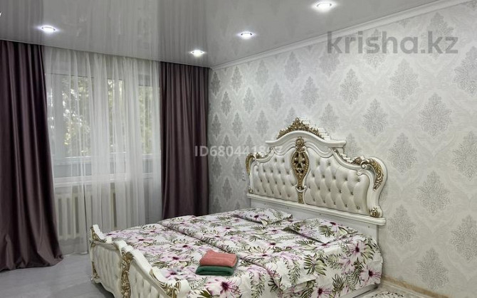 1-комнатная квартира, 35 м², 2/5 этаж посуточно, Гагарина 99/1 Oral - photo 3