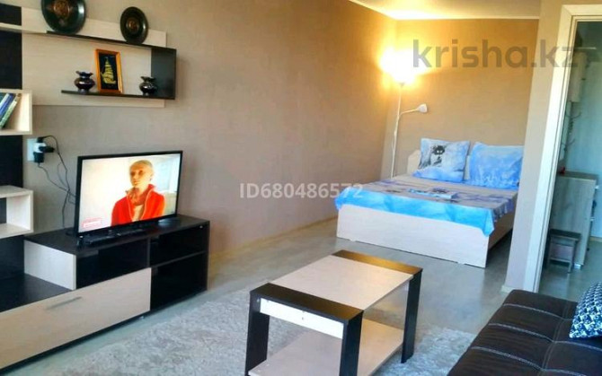 1-комнатная квартира, 42 м², 2/5 этаж посуточно, Астана 6/1 — Пр.Назарбаева Усть-Каменогорск - изображение 1