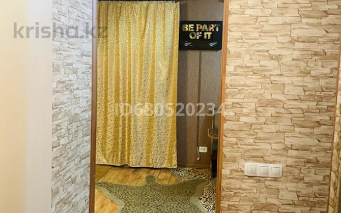 1-комнатная квартира, 36 м², 3/12 этаж посуточно, Казахстан 72 — Универсам Усть-Каменогорск - изображение 4