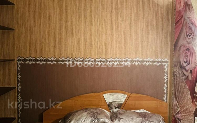 1-комнатная квартира, 36 м², 3/12 этаж посуточно, Казахстан 72 — Универсам Усть-Каменогорск - изображение 3