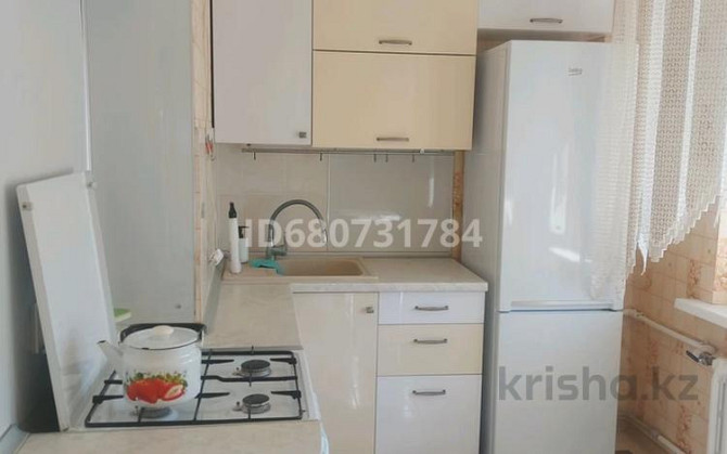 1-комнатная квартира, 58 м², 3/5 этаж посуточно, 4 мкр 38А — Абая  - photo 3