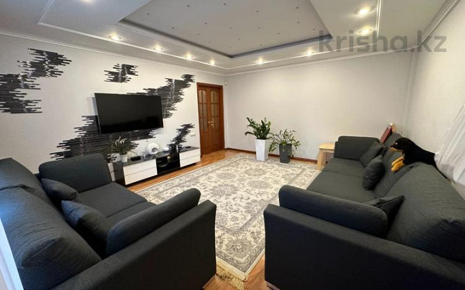 4-комнатная квартира, 90.3 м², 3/9 этаж, мкр Мамыр-1, Мкр Мамыр 1 Almaty - photo 1
