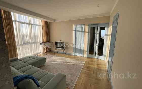 3-комнатная квартира, 90 м², Шевченко 130 Almaty