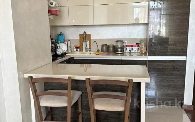 4-комнатная квартира, 116 м², 8/9 этаж, Анатолия Храпатого 5 Астана - изображение 3