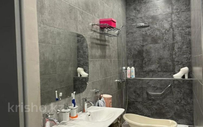 4-комнатная квартира, 116 м², 8/9 этаж, Анатолия Храпатого 5 Астана - изображение 8
