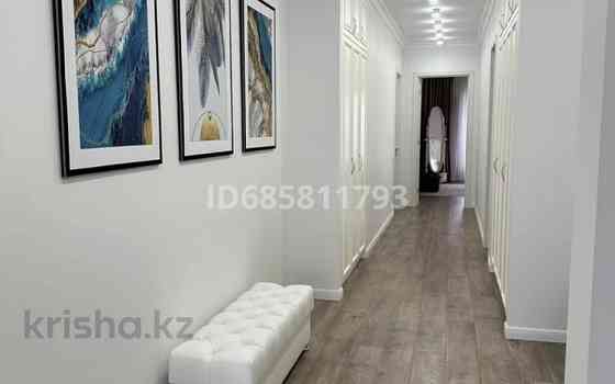 3-комнатная квартира, 125 м², 5/8 этаж, мкр Мирас, Мкр. Мирас 157 Almaty