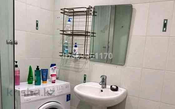 2-комнатная квартира, 48 м², 4/5 этаж, мкр Орбита-2 8 - Аль-Фараби-Навои, Парк Первого Президента Алматы
