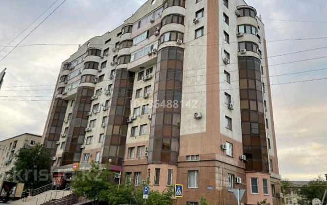 4-комнатная квартира, 127 м², 8/9 этаж, Муканов 1А Атырау - изображение 1