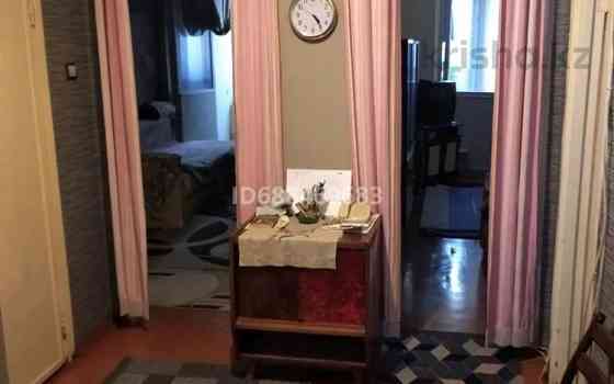 2-комнатная квартира, 60 м², 1/9 этаж, Молдогуловой - Район ЦУМа Алматы