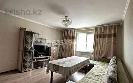 3-комнатная квартира, 85 м², 10/10 этаж, мкр Аксай-1, Аксай 1 10/3 Алматы