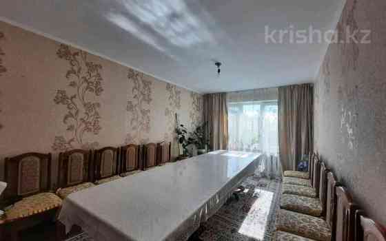 4-комнатная квартира, 87 м², 4/5 этаж, 5 мкр 