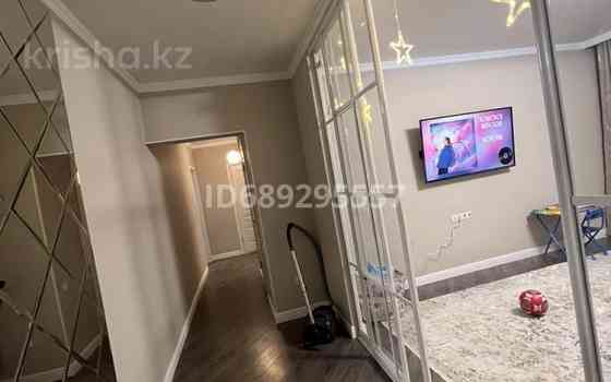 3-комнатная квартира, 70 м², 9/12 этаж, мкр Самал-2 89 Алматы