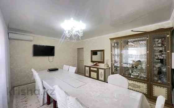 4-комнатная квартира, 93.3 м², 4/4 этаж, 22-й мкр 5 Aqtau