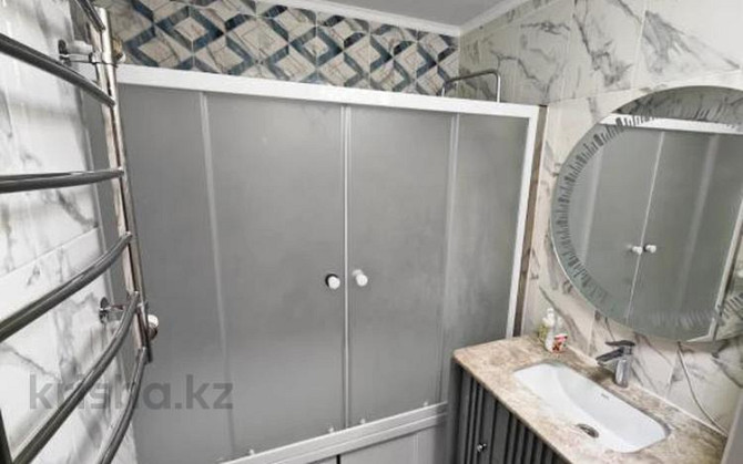 2-комнатная квартира, 52 м², 3/5 этаж, мкр Аксай-3А 46 Алматы - изображение 5