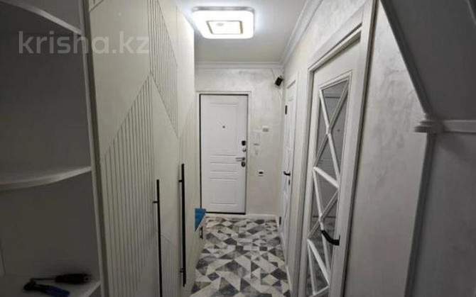 2-комнатная квартира, 52 м², 3/5 этаж, мкр Аксай-3А 46 Алматы - изображение 2