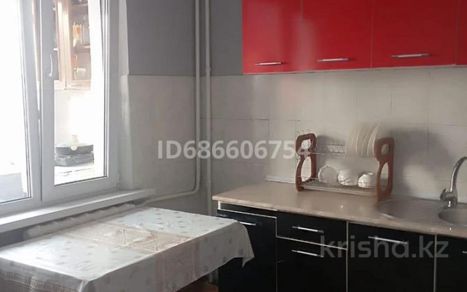 1-комнатная квартира, 39 м², 3/5 этаж, мкр Аксай-2 36 - Елемесова Алматы - изображение 1