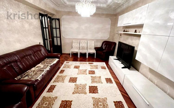 4-комнатная квартира, 82 м², 1/5 этаж, мкр Самал-1 Almaty - photo 2