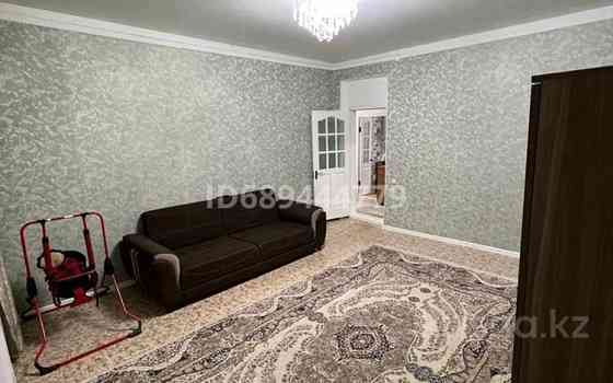 4-комнатная квартира, 100 м², 3/3 этаж, Старый город, Алтынсарина Актобе
