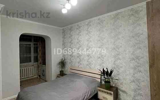 4-комнатная квартира, 100 м², 3/3 этаж, Старый город, Алтынсарина Актобе