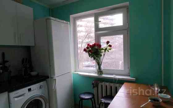 2-комнатная квартира, 46 м², 3/4 этаж, мкр Самал-3, ул. Хаджимукана 6 - Пр. Достык Almaty