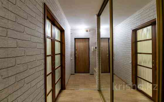 4-комнатная квартира, 79 м², 3/10 этаж, Абылай хана 49 Astana