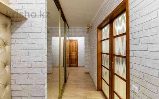 4-комнатная квартира, 79 м², 3/10 этаж, Абылай хана 49 Astana