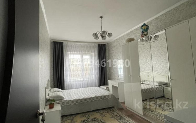 4-комнатная квартира, 80 м², 4/5 этаж, Карасай Батыра 34а - «Марина» супермаркет Талгар - изображение 2