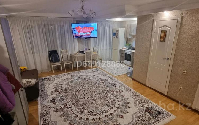 4-комнатная квартира, 100 м², 2/5 этаж, Абылайхана 60 Щучинск - изображение 2