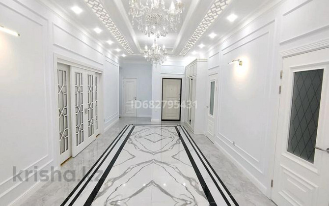 5-комнатная квартира, 184 м², 1/9 этаж, 17-й мкр 97 Актау - изображение 4