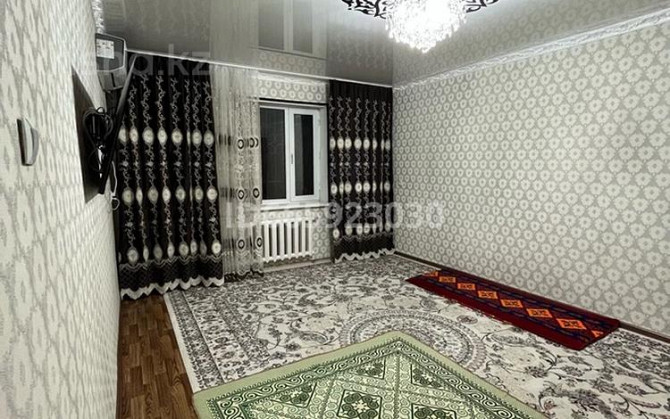 4-комнатная квартира, 80 м², 2/4 этаж, Панфилова 11 Кентау - изображение 1