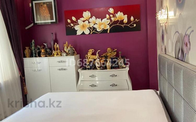 5-комнатная квартира, 156 м², 4/5 этаж, 15-й мкр 66 Актау - изображение 1