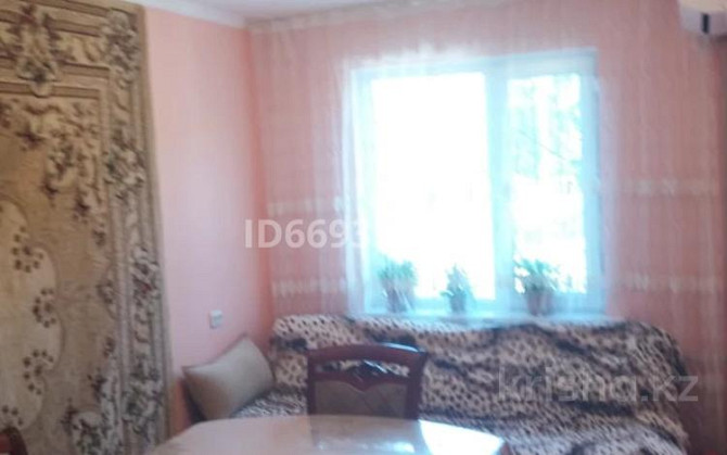 4-комнатная квартира, 74 м², 1/5 этаж, проспект Яссауи 114 - Сейфуллина Кентау - изображение 7