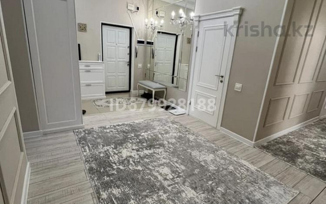 5-комнатная квартира, 168 м², 4/12 этаж, 16-й мкр 49 Актау - изображение 2