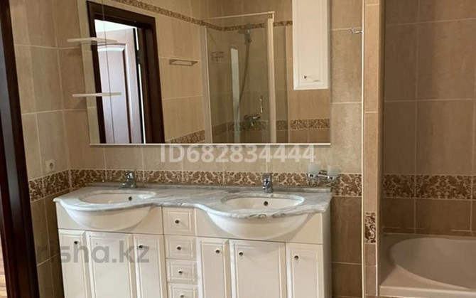 5-комнатная квартира, 220 м², 10/12 этаж, Достык 13 - Мангиликел Астана - изображение 3
