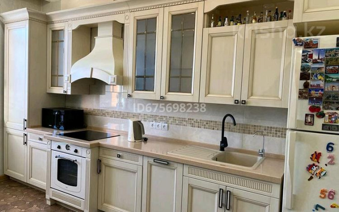 6-комнатная квартира, 230 м², 3/5 этаж, мкр Михайловка , Аманжолова 41 Караганда - изображение 8