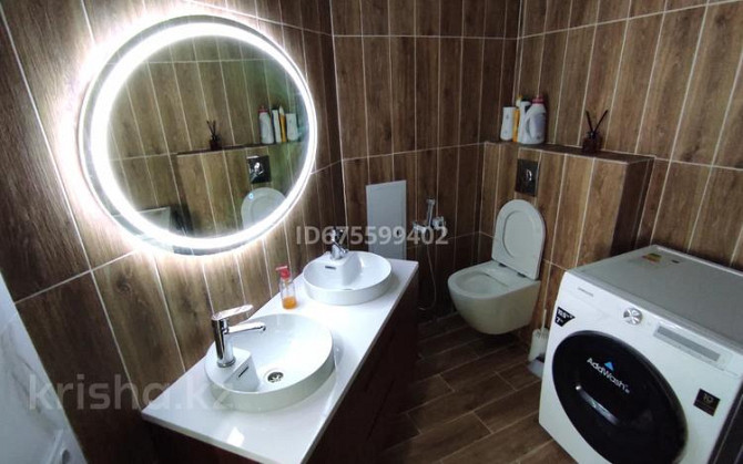 5-комнатная квартира, 170 м², 10/10 этаж, Самал 82 Уральск - изображение 2